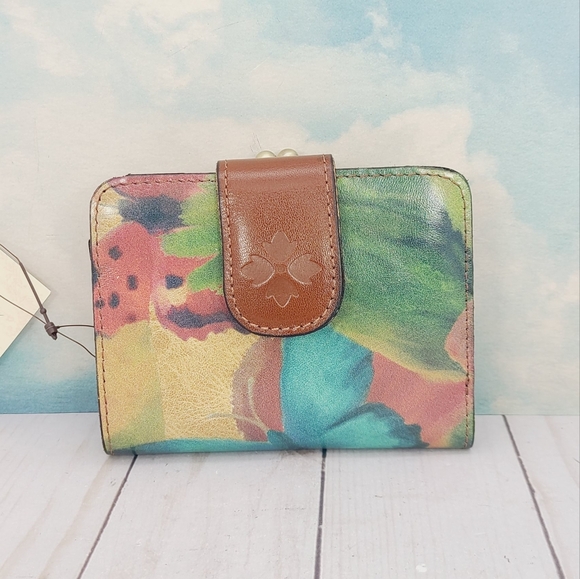 Patricia Nash Iberia Wallet Butterfly - Picture 1 of 10